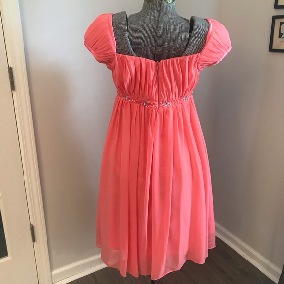 Semi Formal Dress - Picture 5 of 8